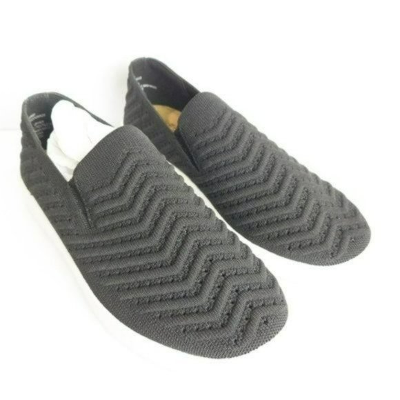 White Mountain Courage Slip-on Sneakers - Picture 7 of 8